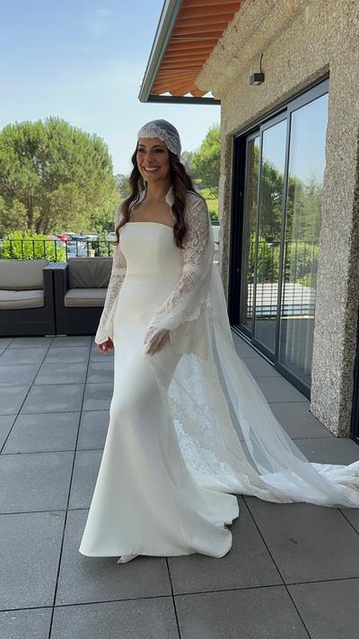 Trança de espinha com ondas soltas, na manhã do casamento